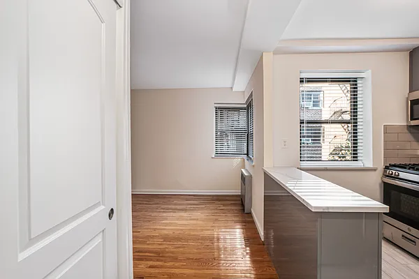 Rented by Daniel Gale Sotheby's International Realty | media 11