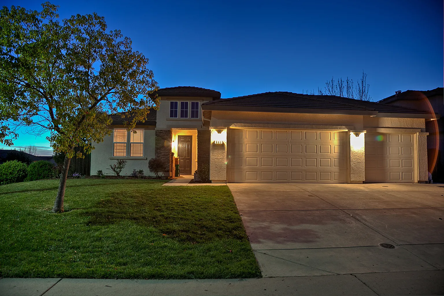 660 Aspen Meadows Way photo 1