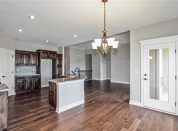 4th image of 3614 NE 91st Pl