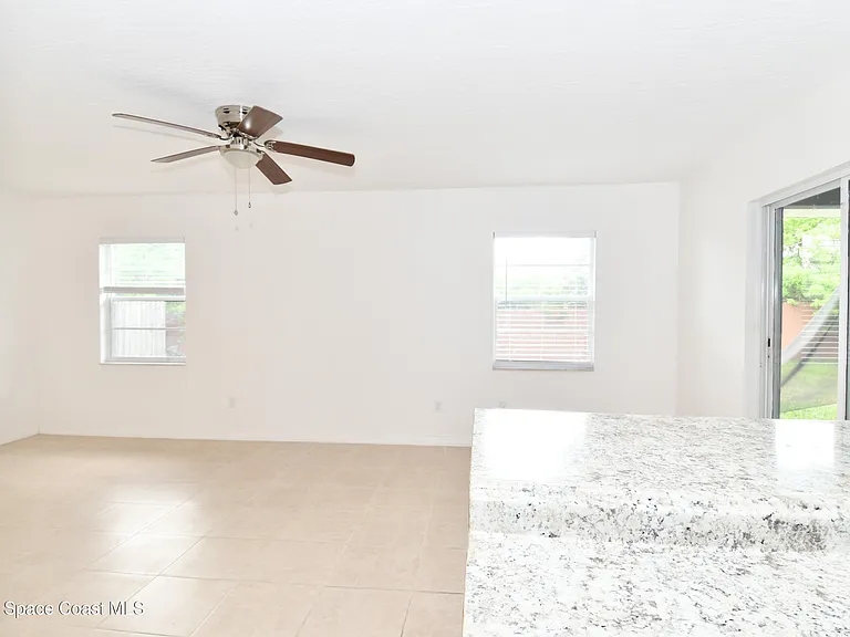 838 Gillen Ave NW — Photo 17