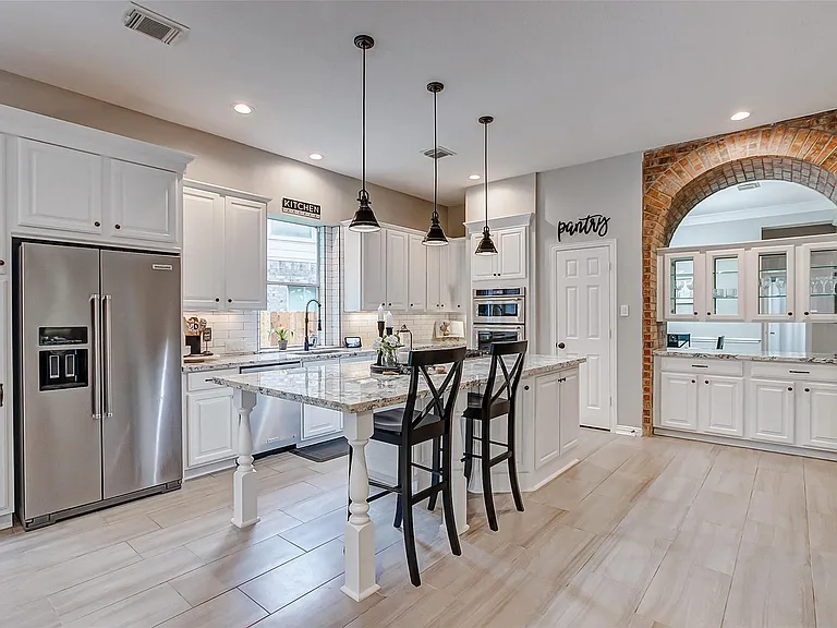18207 Red Eagle Ct — Photo 11