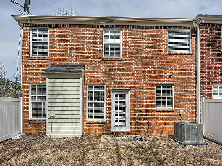 6294 Spring Knoll Ct — Photo 30