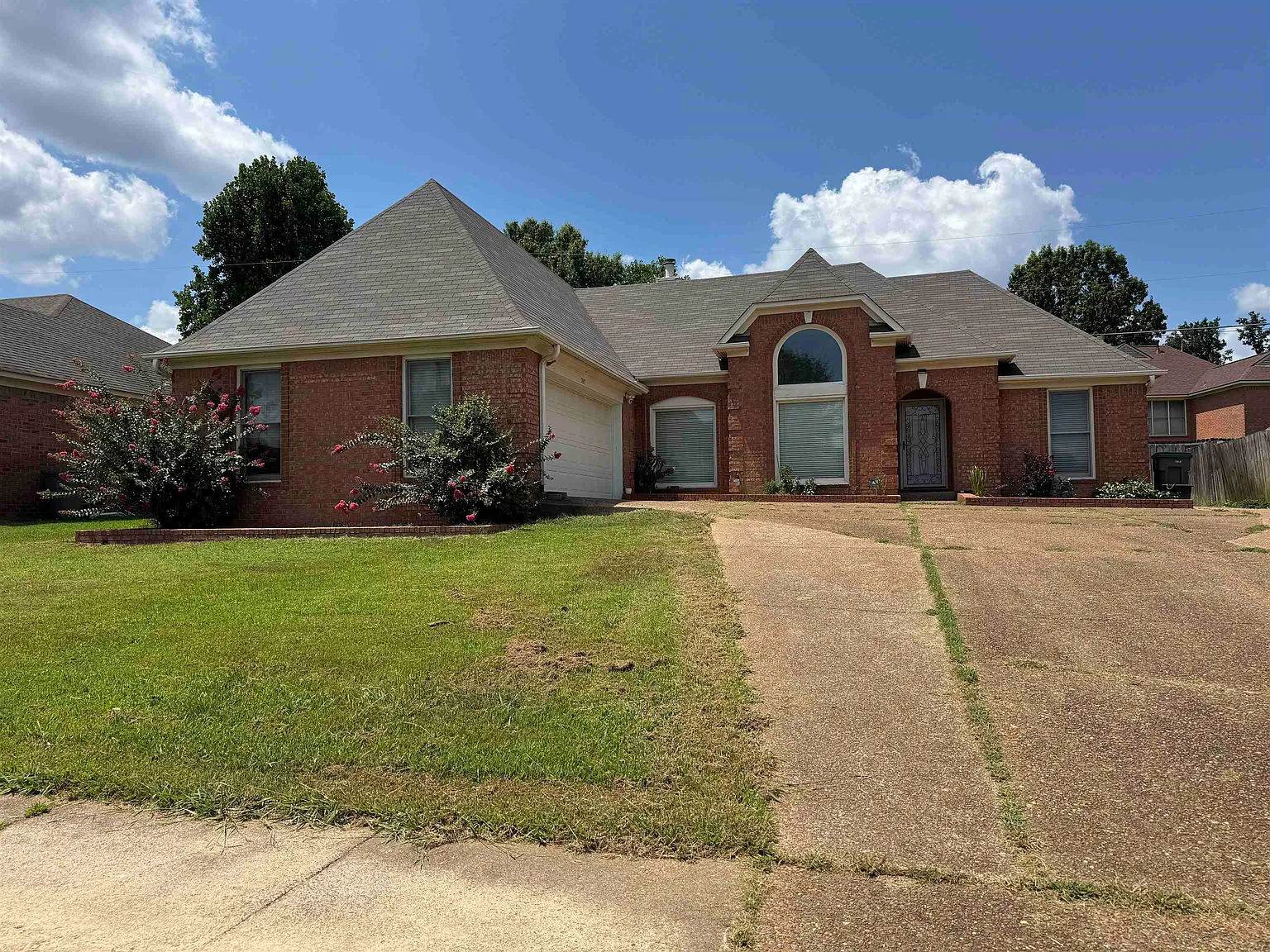 3 bed, 2.0 bath, 1706 sqft, $1,800 — Photo 1