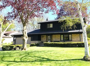 5025 Indian Hills Dr, Racine, WI 53406