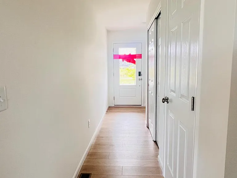 108 Mora Blvd — Photo 30
