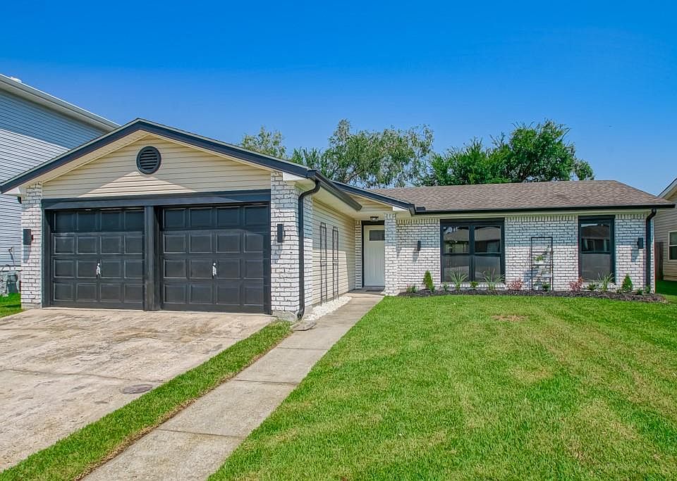 1st image of 3828 Glenoak Dr