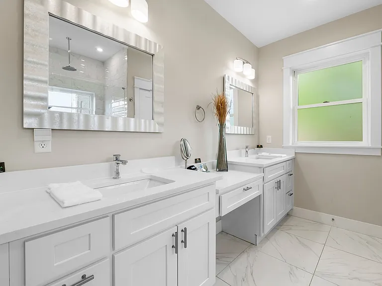 228 Palm Beach Dr — Photo 7