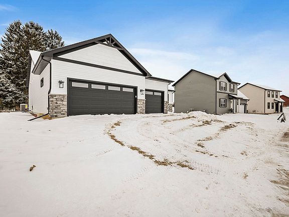 2nd image of 381 Dahlia Dr #24