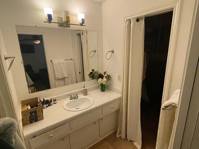 2512 Berwyn Cir — Photo 3