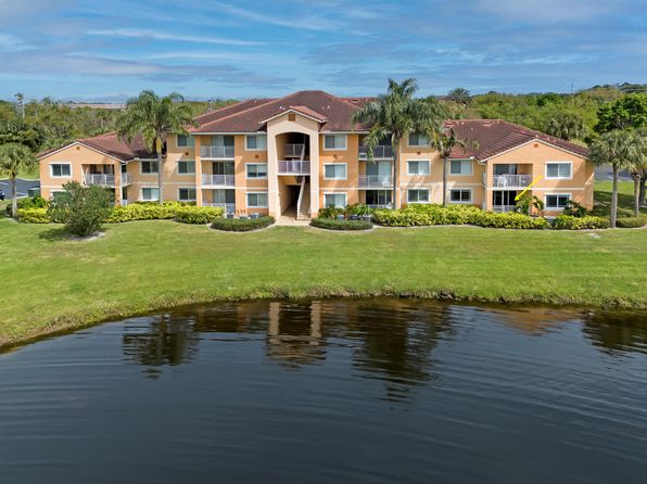 281 SW Palm Dr APT 102