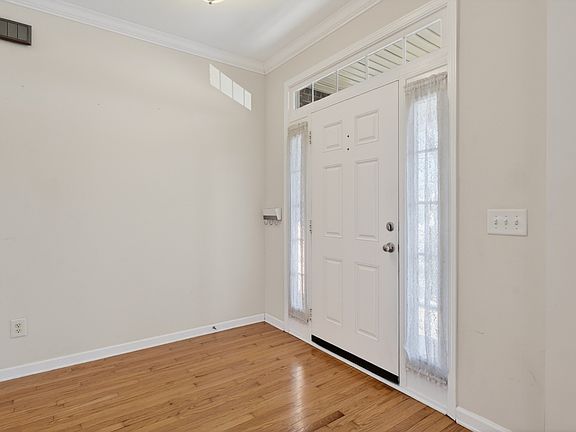 3rd image of 12 Gibson Dr