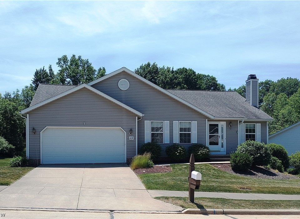 1st image of 109 Bridgewater Ln #71