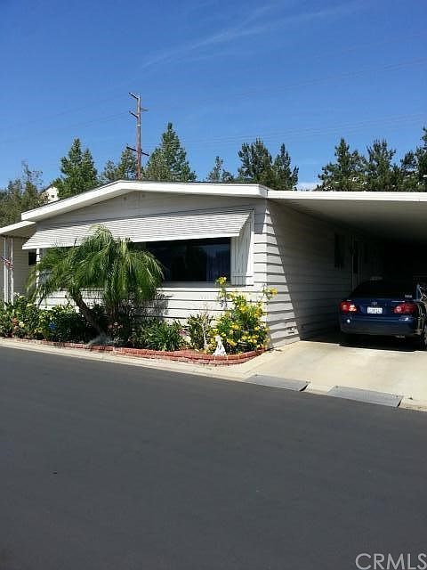 1st image of 3720 Lake Grove Dr #25
