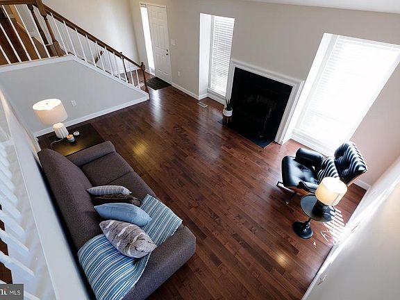 4th image of 10910 Adare Dr