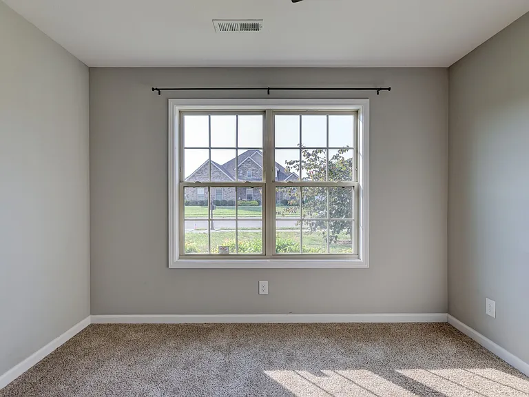 1008 Meadowview Ln — Photo 47