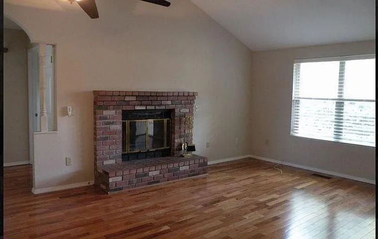 1903 Cedarwood Drive — Photo 2