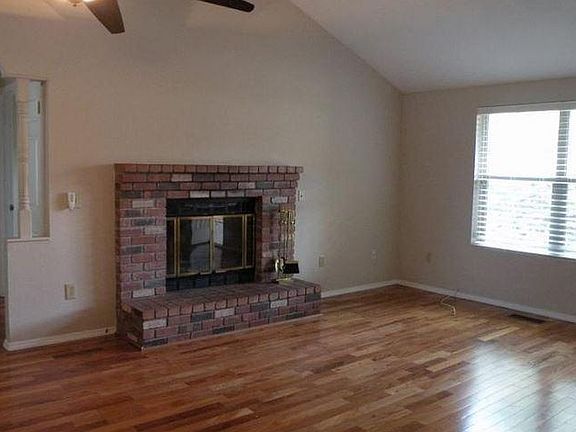 Gas fireplace with blower and remote control.