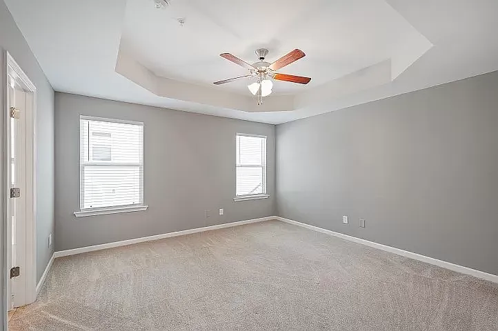 Huyana Way, Spring Hill — Photo 2