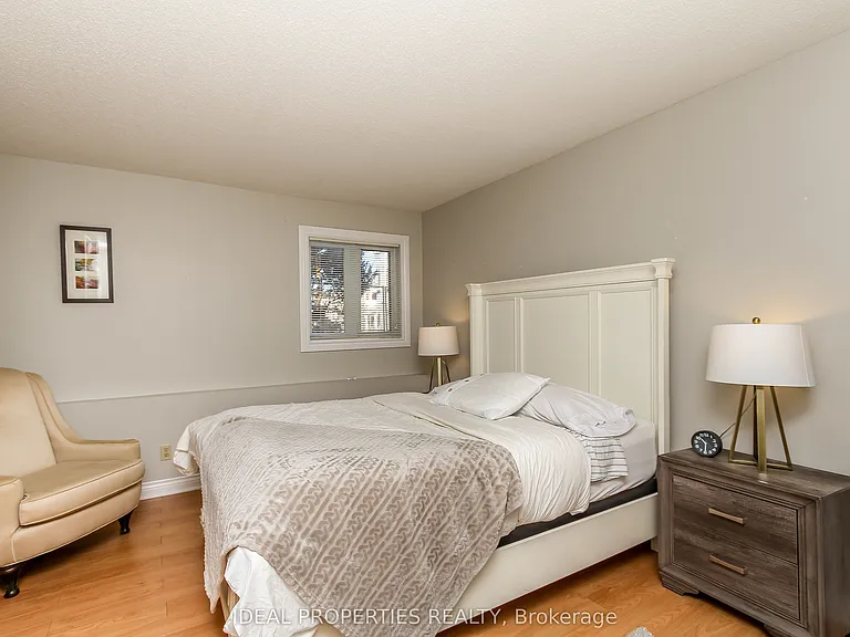 276 Carruthers Ave #A — Photo 14