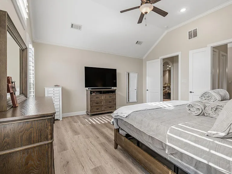 32219 Waterford Crest Ln — Photo 32