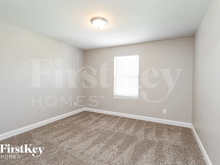 5517 Cobblestone Glen Dr — Photo 16
