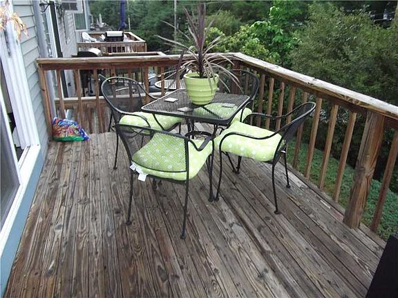 4th image of 18 Primrose Ln