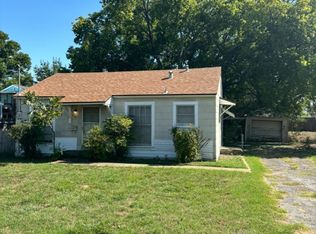 1908 E 6th St, Irving, TX 75060