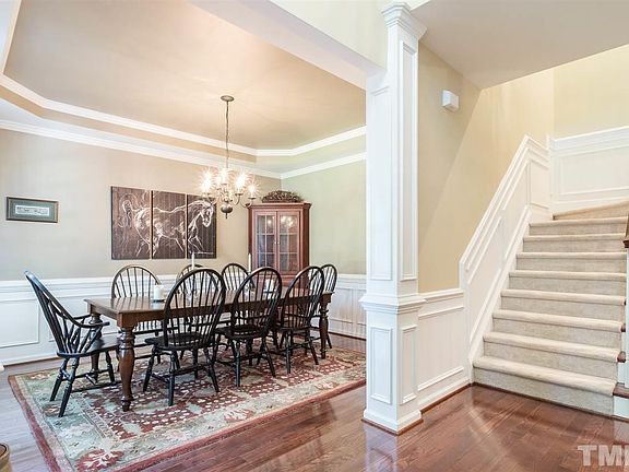 5th image of 1910 E Chapman Ct