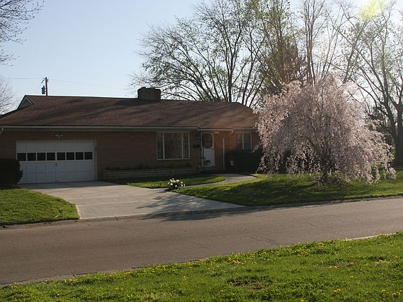 5th image of 202 W Sherry Dr