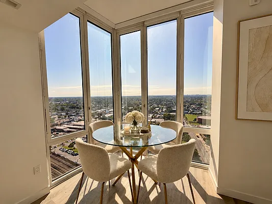 Dining area, photo 2