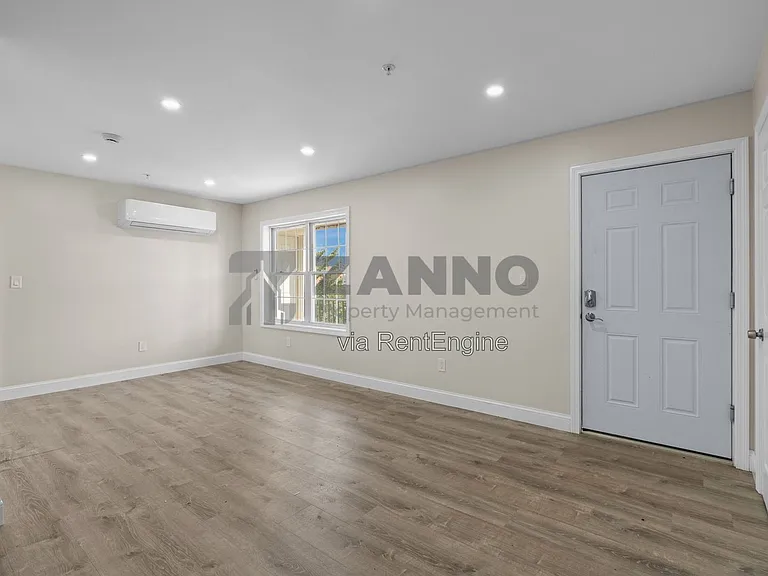 547 Chalkstone Ave #11 — Photo 8
