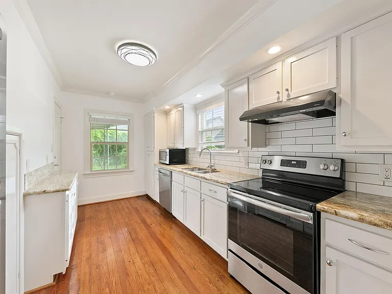 2343 Shakespeare St #1 — Photo 9