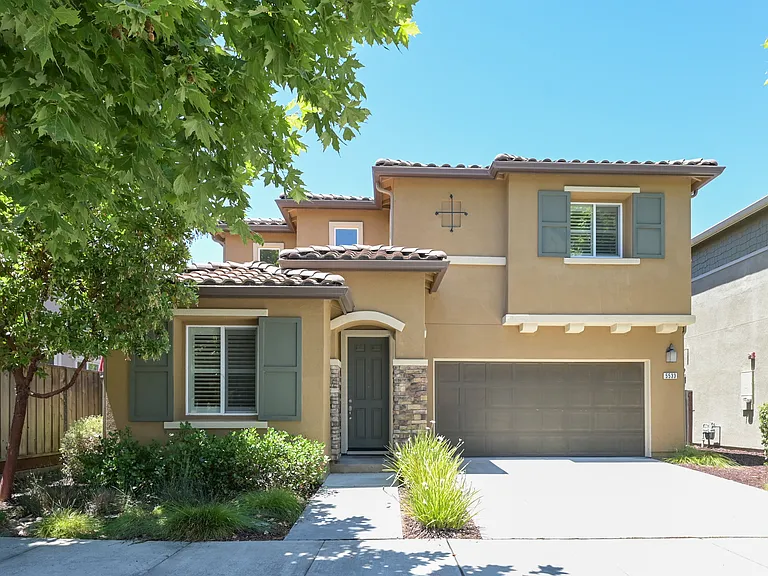 5533 Kennedy Pl — Photo 1