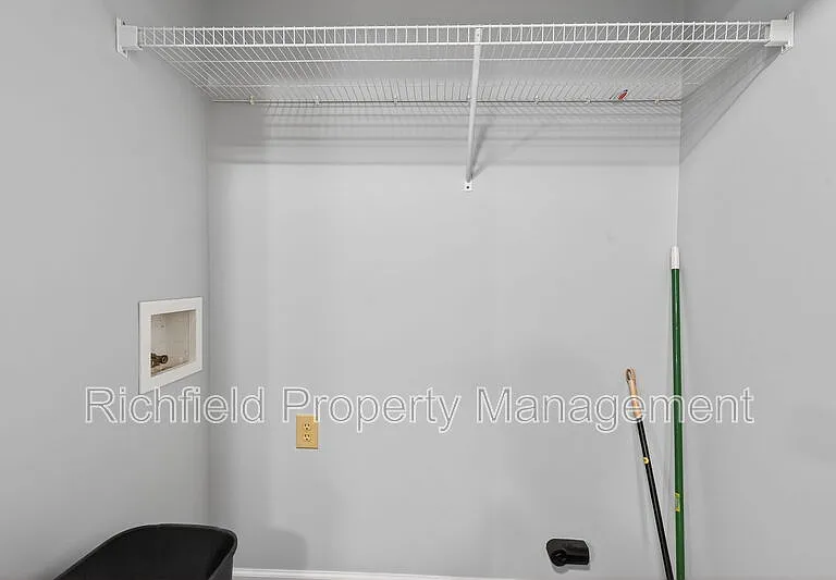 1260 Lincoln Dr — Photo 13