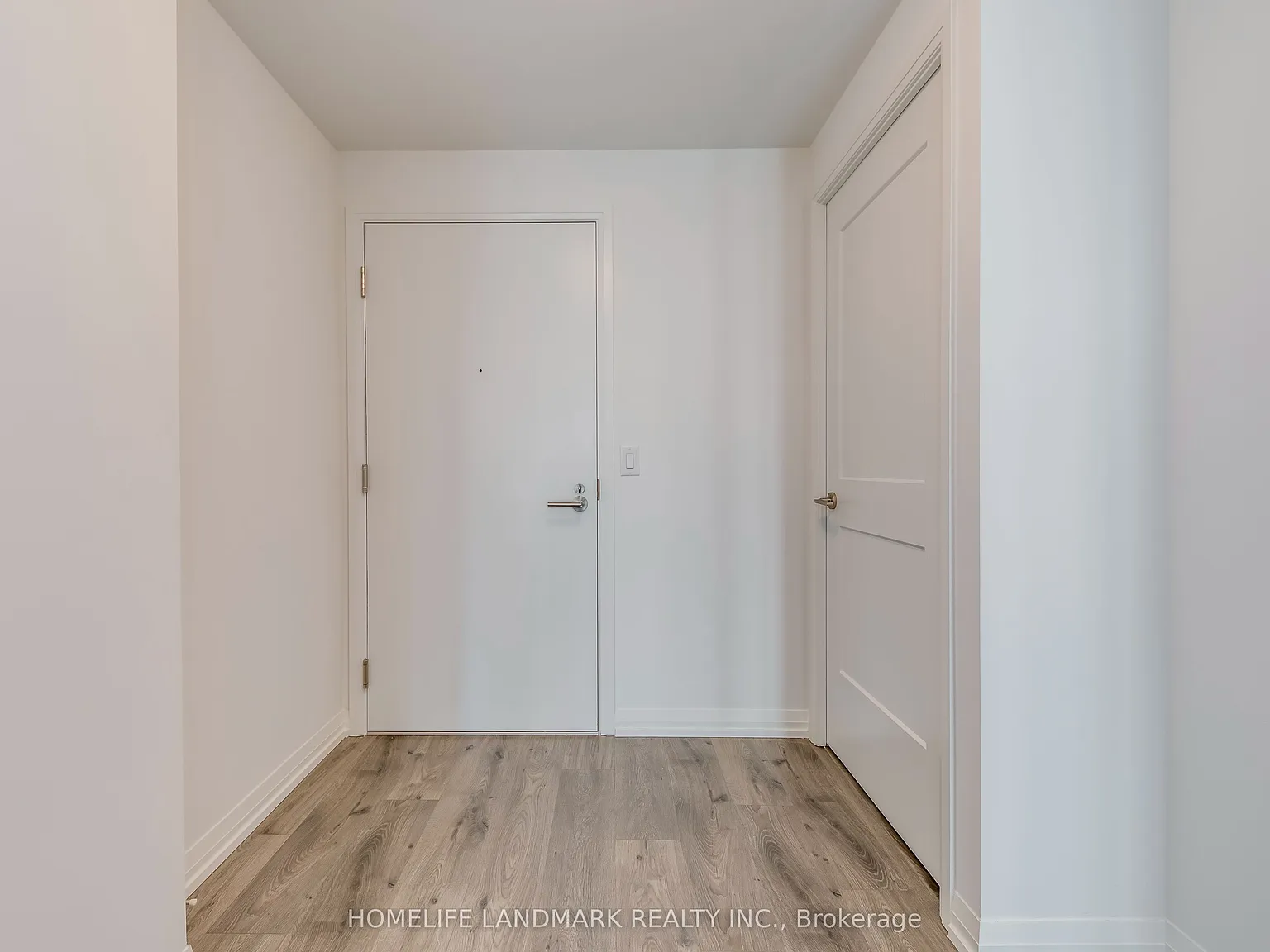 2 bed, $3,000 — Photo 2
