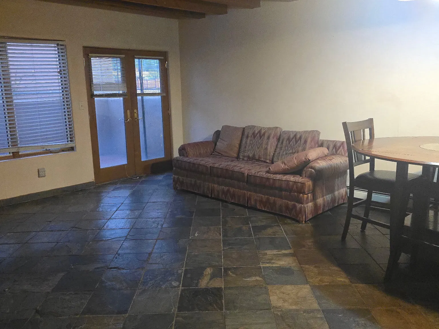 2 bed, 1.5 bath, 1350 sqft, $1,595 — Photo 4