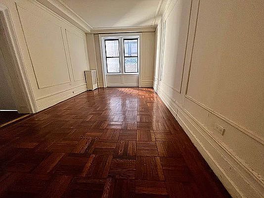 2nd image of 563 W 150th St APT 1E