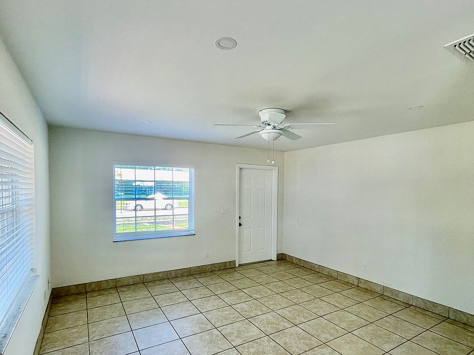 1st image of 2165 17th Ave #2175