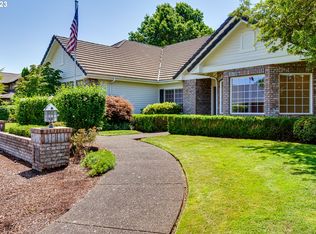 1286 Regency Dr, Eugene, OR 97401