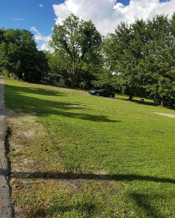 2nd image of 1904 17th St