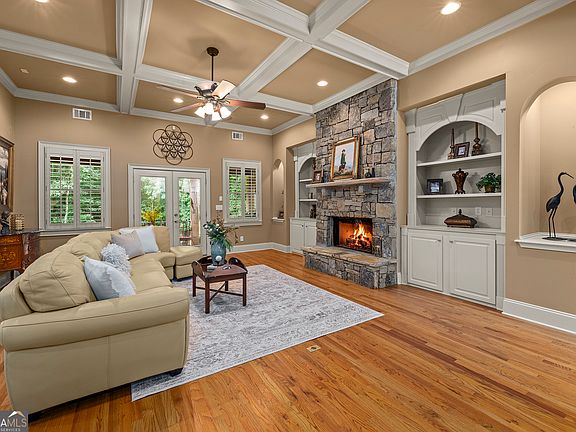 3rd image of 211 Arbor Green Run