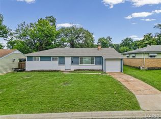 5530 Horizon Dr, Saint Louis, MO 63121