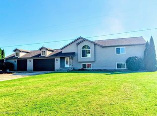 4222 York Rd, Portland, MI 48875