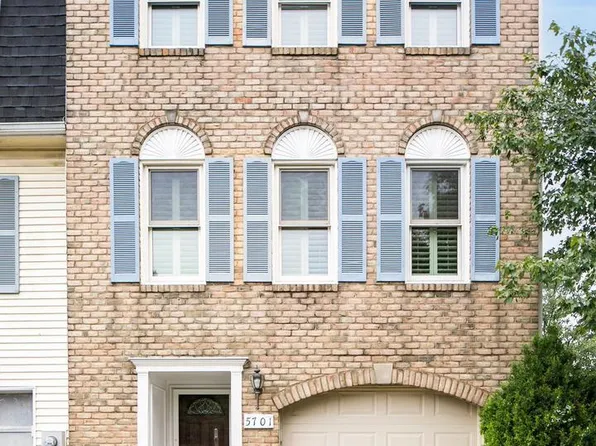 5701 Chase Ct, Frederick, MD 21703