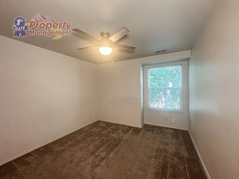 2899 W Malad St — Photo 10
