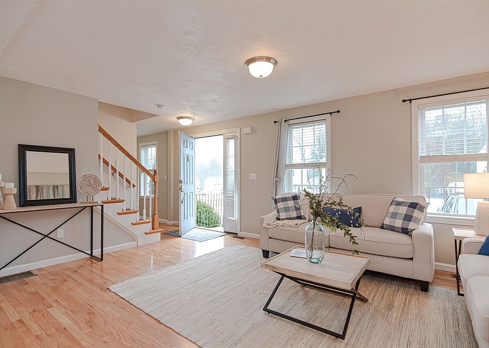 961 Dighton Woods Cir, Dighton, MA 02715 Zillow