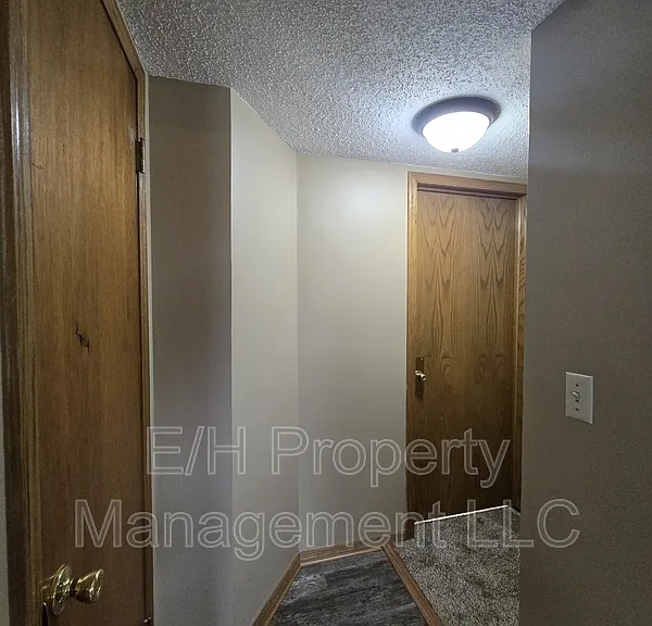 9105 W Westlawn St #1 — Photo 24