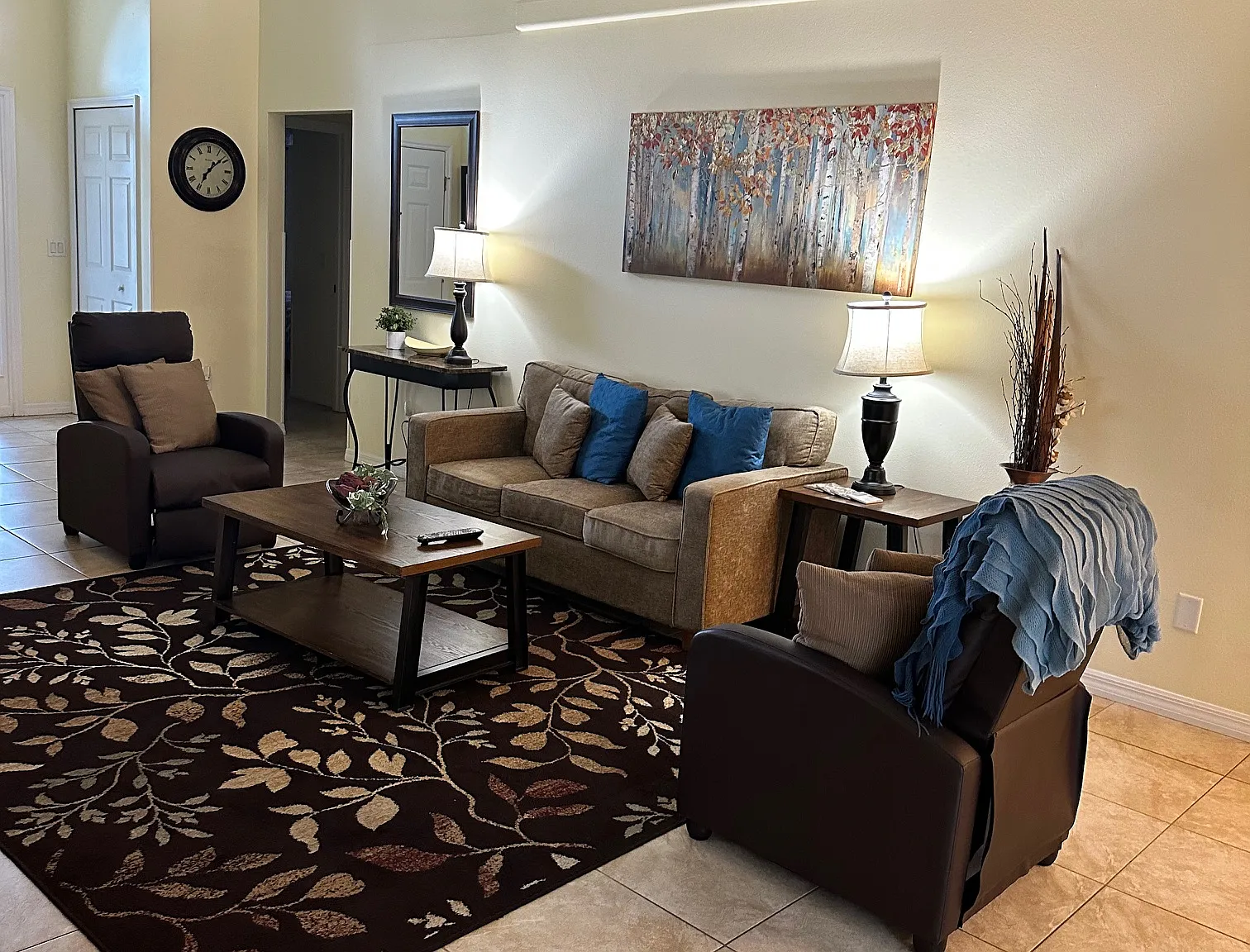 4 bed, 1477 sqft, $2,600 — Photo 4