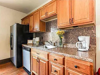 1520 Enfield Rd #C — Photo 4