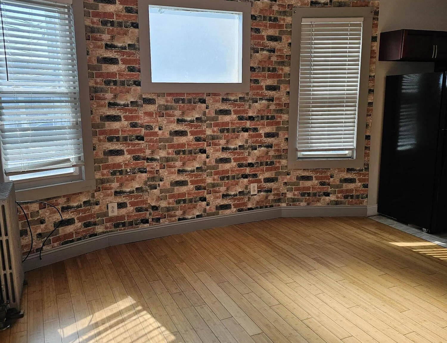 6 bed, 2.0 bath, 1882 sqft, $1,850 — Photo 3
